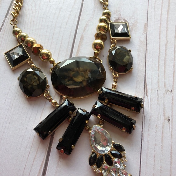 Vintage Vibe Statement Necklace! - Picture 5 of 6